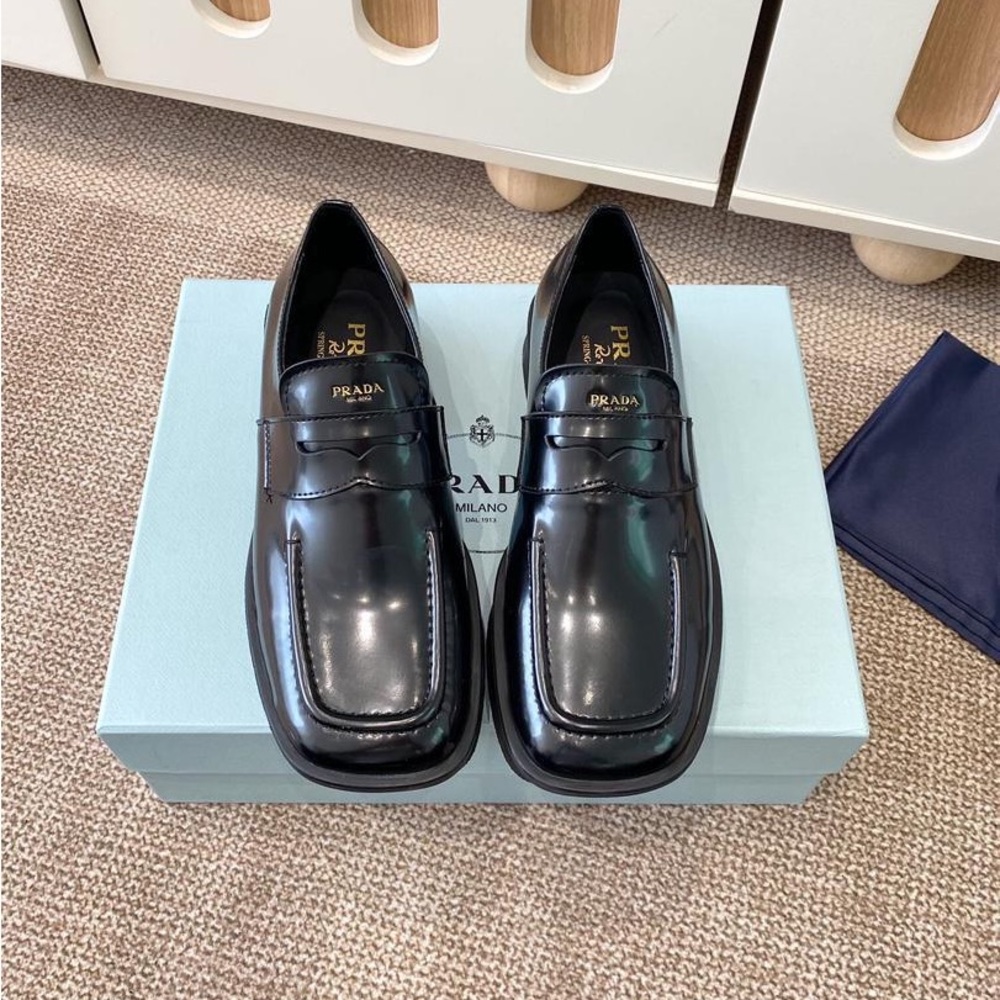 Prada Loafers - size 39 (8/8.5)